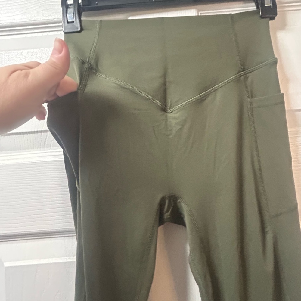 HALARA Flared Leggings - Olive XS - Picture 4 of 14
